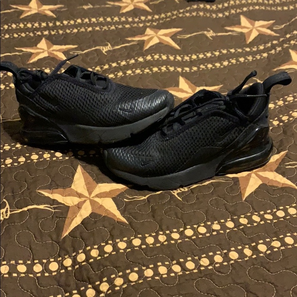 Nike Air Max 270